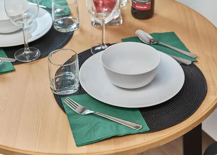 Ksiecia Witolda 32 By Renters شقة